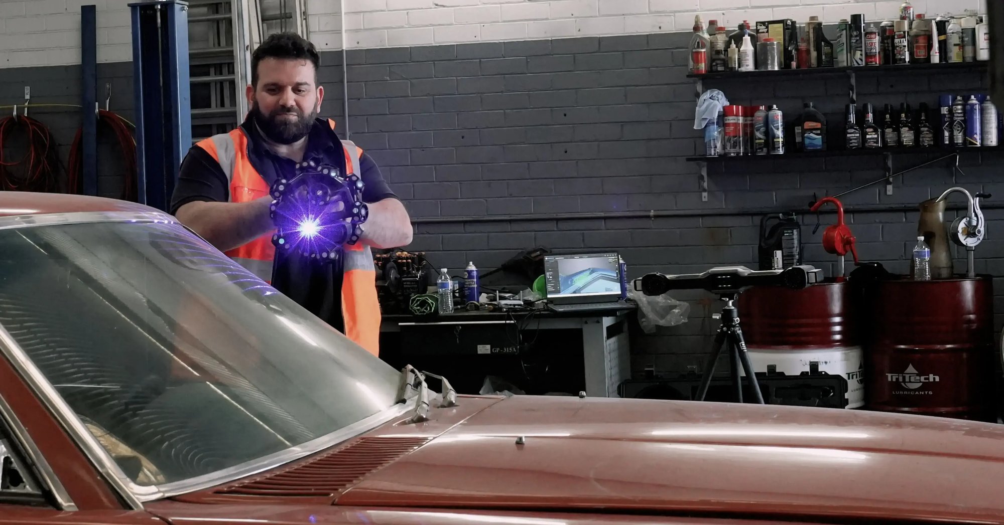 Saad is scanning the whole car body with FreeScan Trak Nova